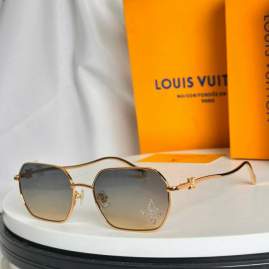 Picture of Louis Vuitton Sunglasses _SKUfw75179609fw